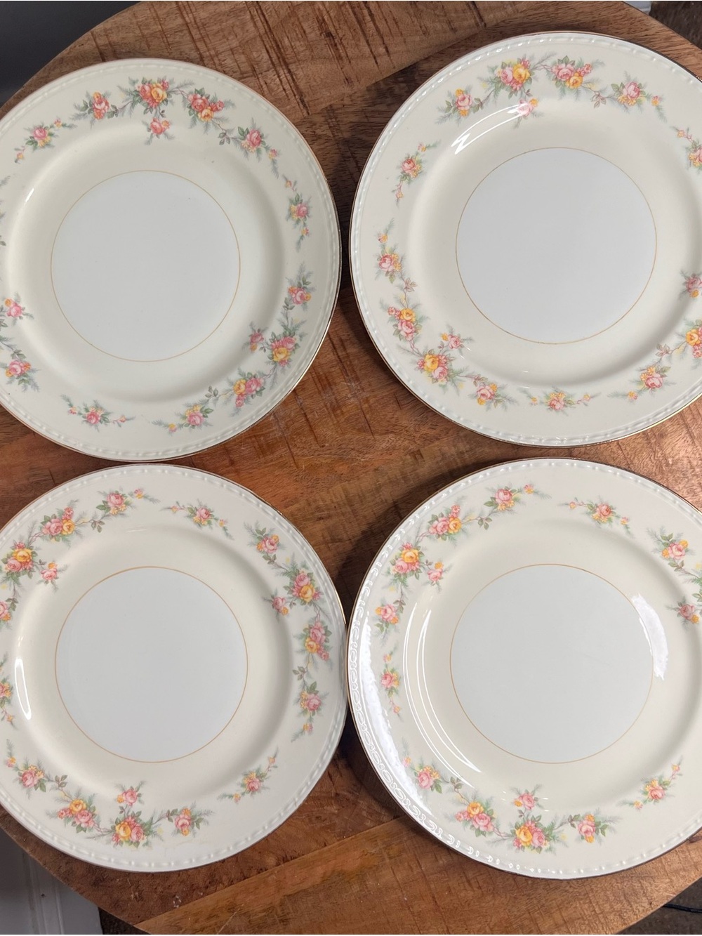 Homer Laughlin Georgian Eggshell Dinner Plates with Rose Sprays